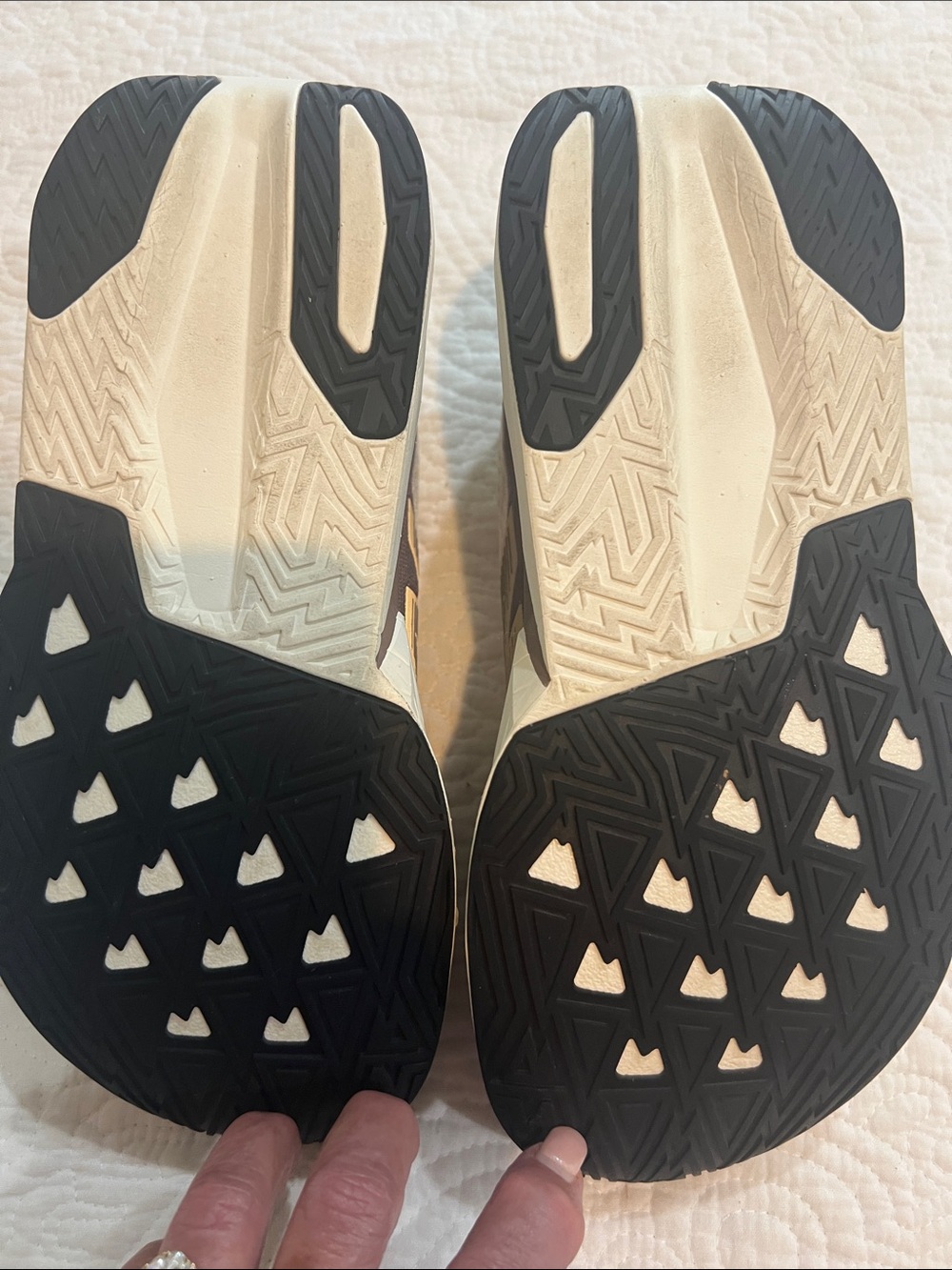 New Balance FuelCell Women's Running Shoe - Cream & brown with mauve tint. - Picture 8 of 8